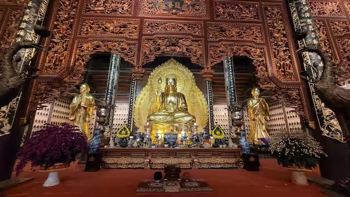 Bai Dinh Pagoda at Night: Is It Worth Visiting? - Ninh Bình Local Tour - Cho thuê xe máy tại Ninh Bình What to expect during an evening visit