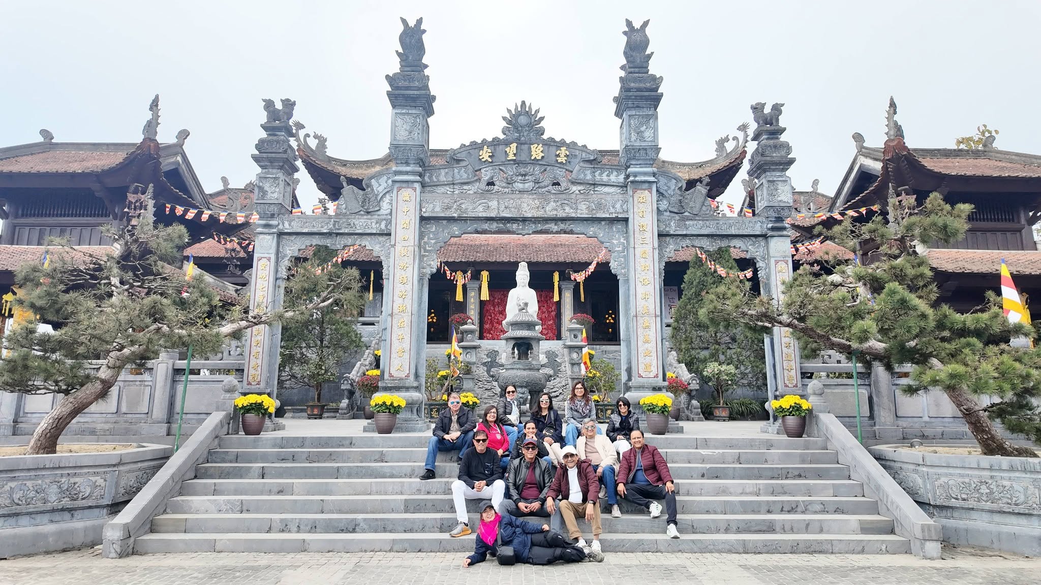 What to Wear for a Ninh Binh Countryside Tour - Ninh Bình Local Tour - Cho thuê xe máy tại Ninh Bình Temple and pagoda dress etiquette