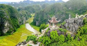 Local lunch stop on private Ninh Binh tour